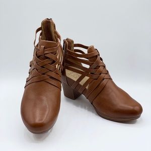 Ziera Woman's Malia Slip On Ankle Booties